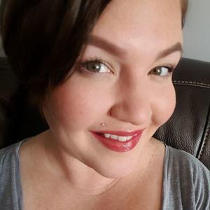 Meet your Posher, Nikki